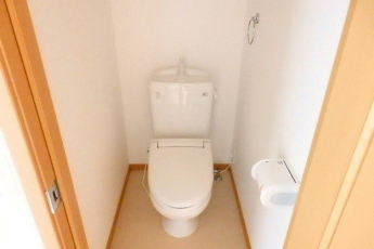 ゆったりとした空間のトイレです
