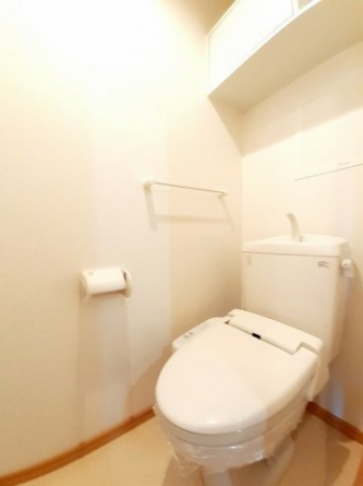 コンパクトで使いやすいトイレです