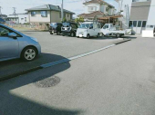 松山市久米窪田町の駐車場の画像