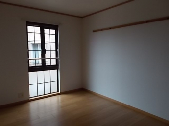 内装は落ち着いています