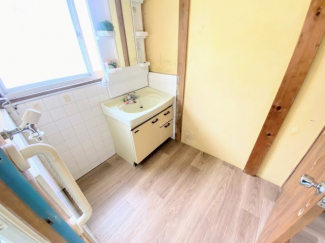 スペースが確保できる洗面所です