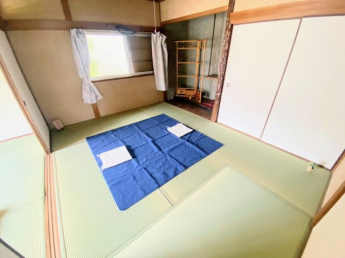 日本らしい落ち着いた雰囲気の和室です