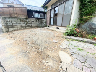 駐車場に車を止められます