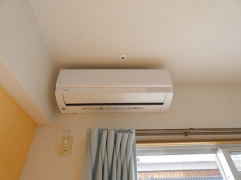 暑い夏・寒い冬もエアコン付なので快適☆