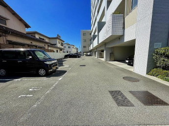 駐車場を撮影したものです。