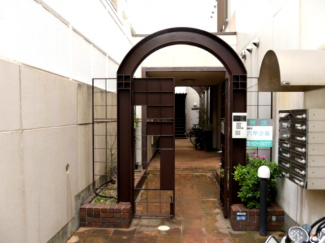 集合玄関アプローチ