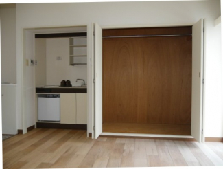 奥行きのある大きな物入