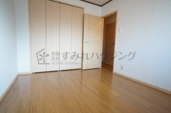 【寝室】