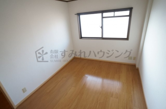 【寝室】