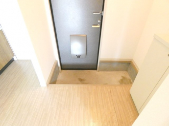 【玄関】