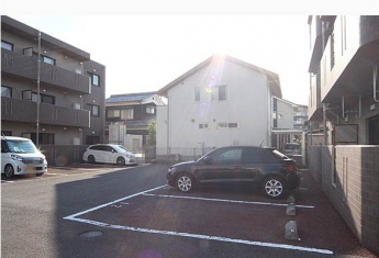 【駐車場】