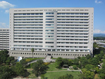 国立大学法人愛媛大学医学部附属病院まで500m