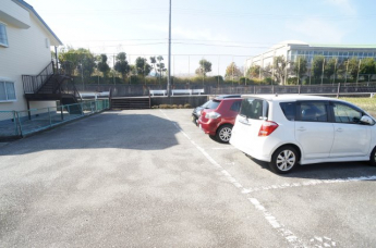 【駐車場】