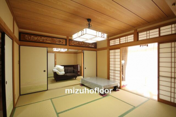 今浜町（ガレージ付き）貸家の画像