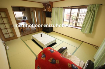 今浜町（ガレージ付き）貸家の画像