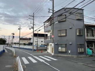 寝屋川市出雲町の住宅付店舗一戸建ての画像