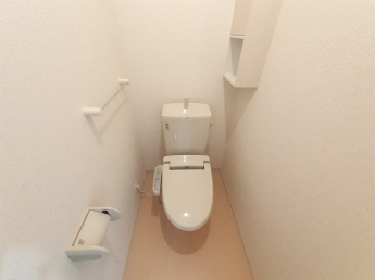 ゆったりとした空間のトイレです