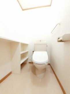 シンプルで使いやすいトイレです