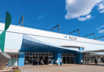 ＪＲ「加古川」駅。通勤・通学に便利な新快速停車駅。主要駅への軽快アクセスが可能です◎まで850m