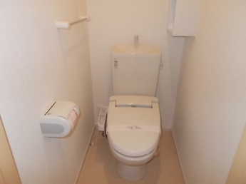 清潔感のあるトイレです