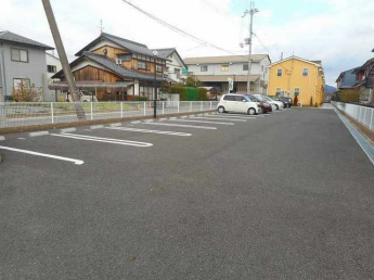 駐車場完備です