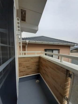 外からの目が気にならないバルコニーで洗濯物が干せます