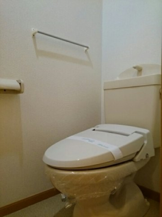 清潔感のあるトイレです