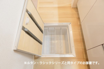 便利な収納スペースです