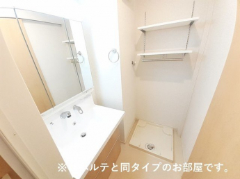 忙しい朝には欠かせない洗面所です