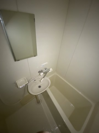 コンパクトで使いやすいお風呂です