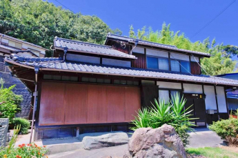 母屋外観