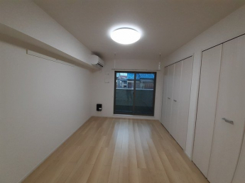 内装は落ち着いています
