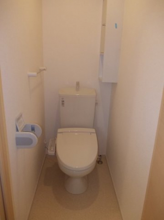 清潔感のあるトイレです