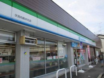 ファミリーマートまで750m