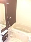 日々の疲れを癒すお風呂付です
