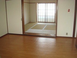 【居間・リビング】