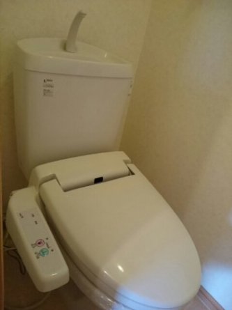シンプルで使いやすいトイレです