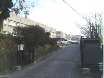 瀬田小学校まで800m