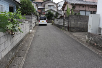 【前面道路含む現地写真】