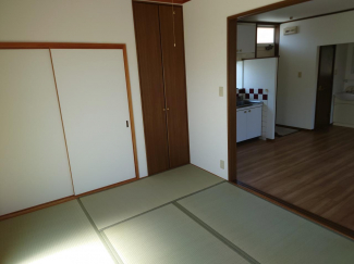 奈良県生駒市松美台のアパートの画像