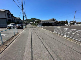 松山市北斎院町の駐車場の画像