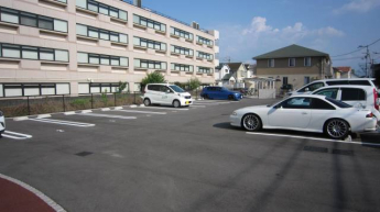 【駐車場】