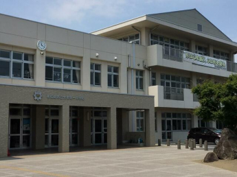 東松島市立矢本第一中学校まで550m