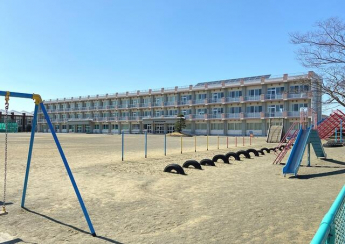 東松島市立矢本西小学校まで295m