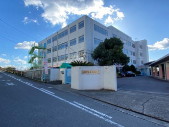 高槻市立奥坂小学校まで400m