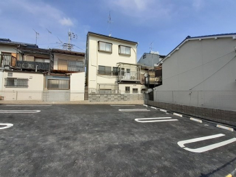 駐車スペースもあります