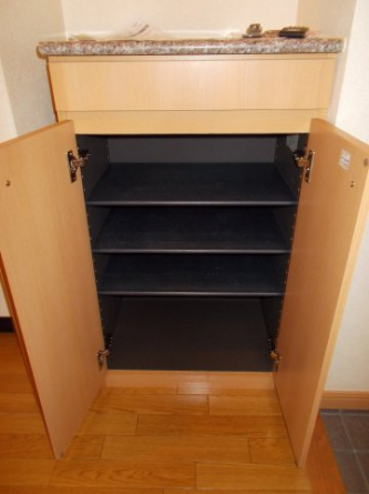 毎日通る玄関はこちらです