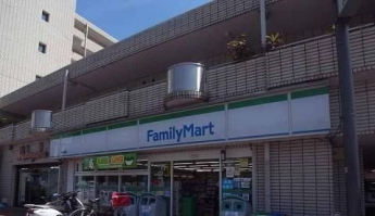 ファミリーマート烏丸寺ノ内店まで850m
