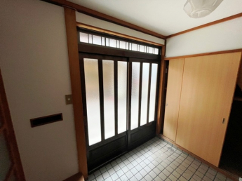 シンプルで使いやすい玄関です