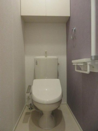 ゆったりとした空間のトイレです